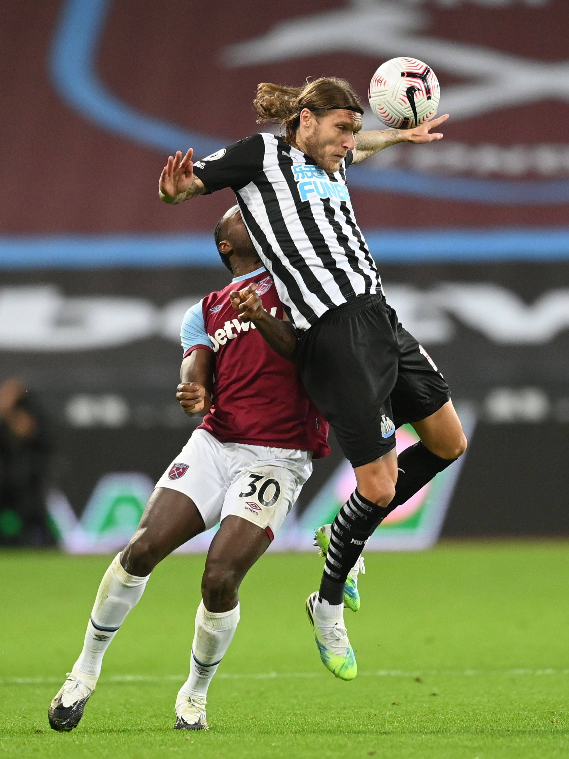 迅速赢得了 迅速赢得了